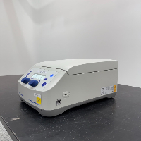 Eppendorf 5425 Centrifuge image 1